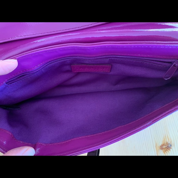 NWT Tarnish zipper detail clutch/wallet